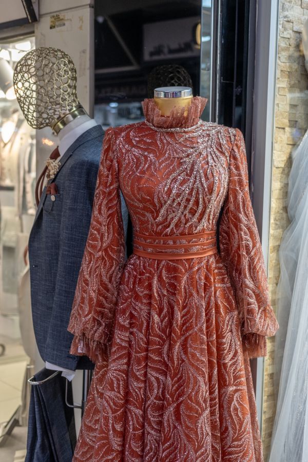 Vestido exhibido en tienda