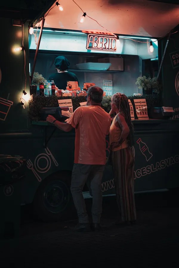 Guagüita de Bling-Bling's Pizza de noche