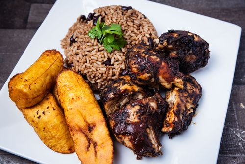 Plato de arroz de la casa