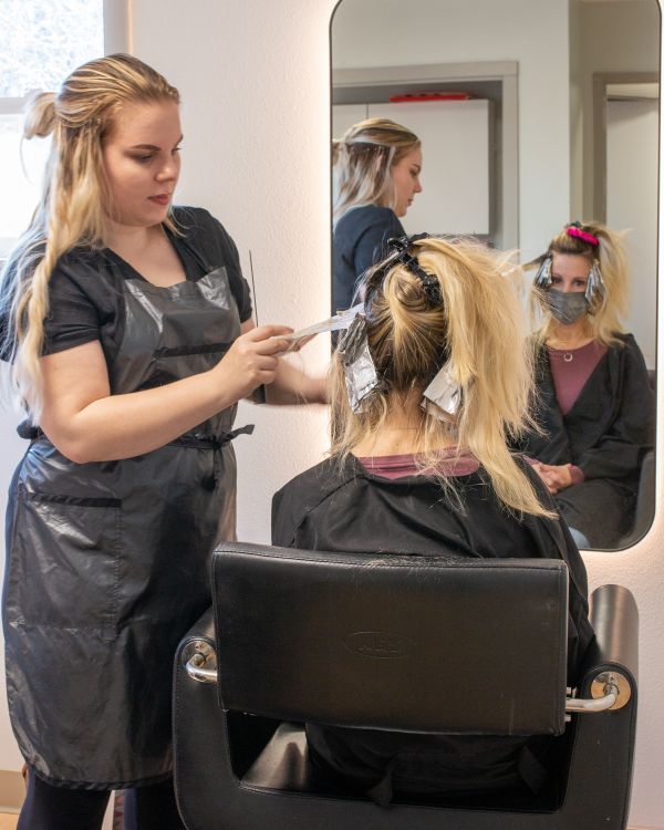 Proceso de color en el cabello