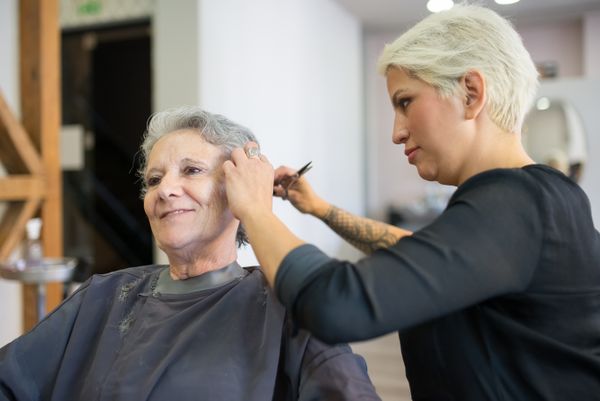 Corte de cabello en el salón
